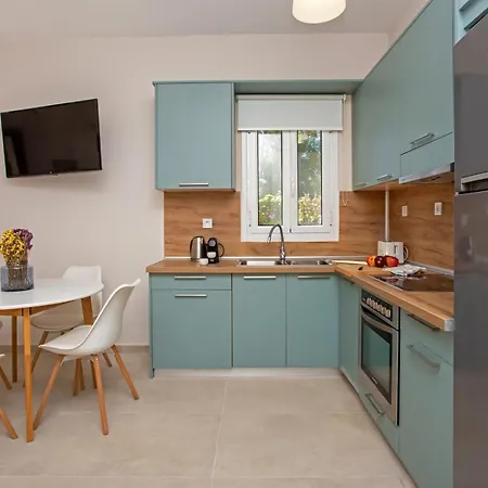 Cosmos Angelina Агиос-Георгиос